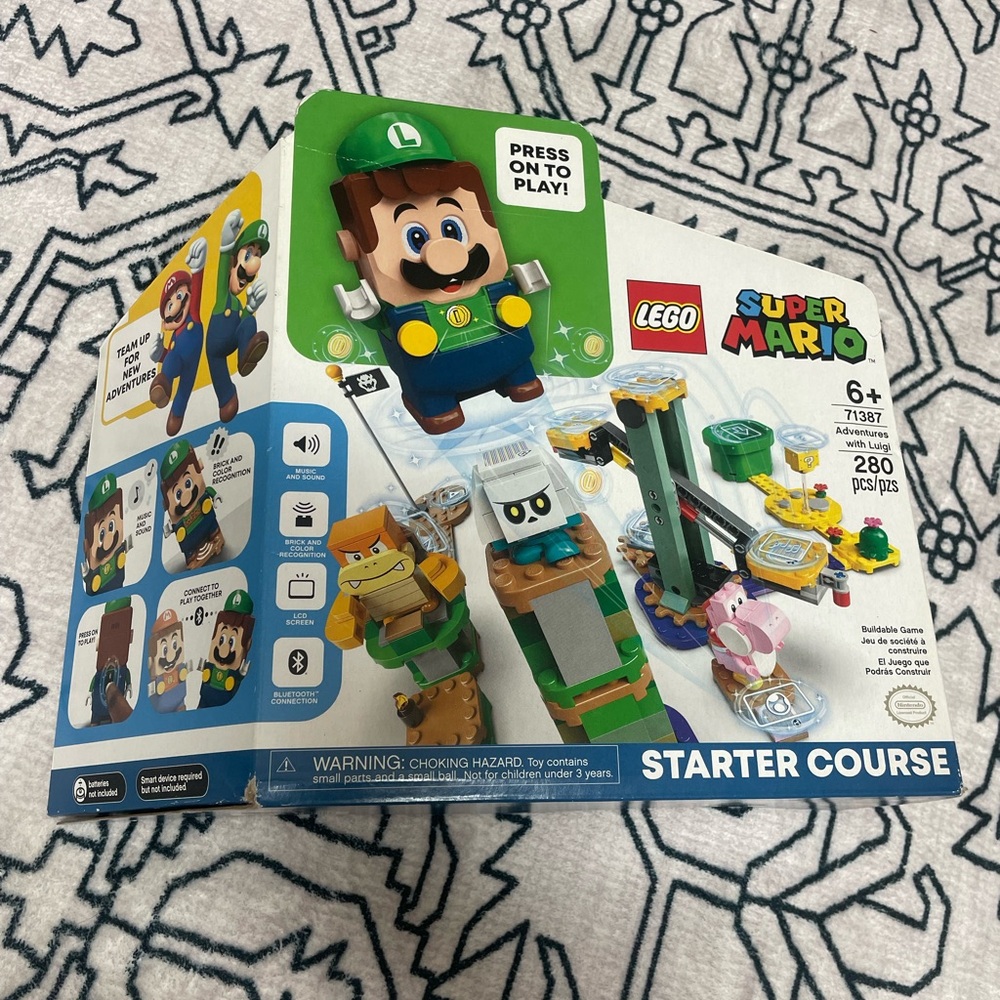 LEGO Super Mario Starter Course with Green Luigi and Multicolor Play Elements